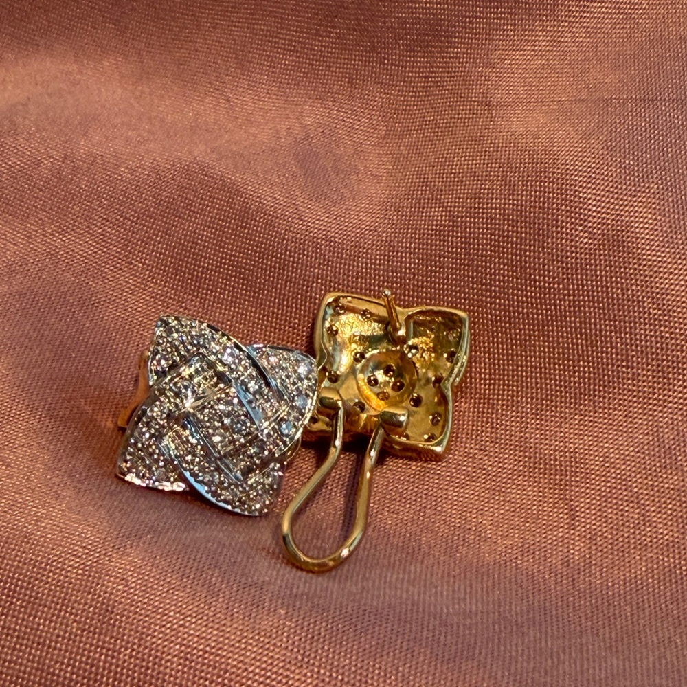 14kt Gold Two Tone Diamond Earrings
